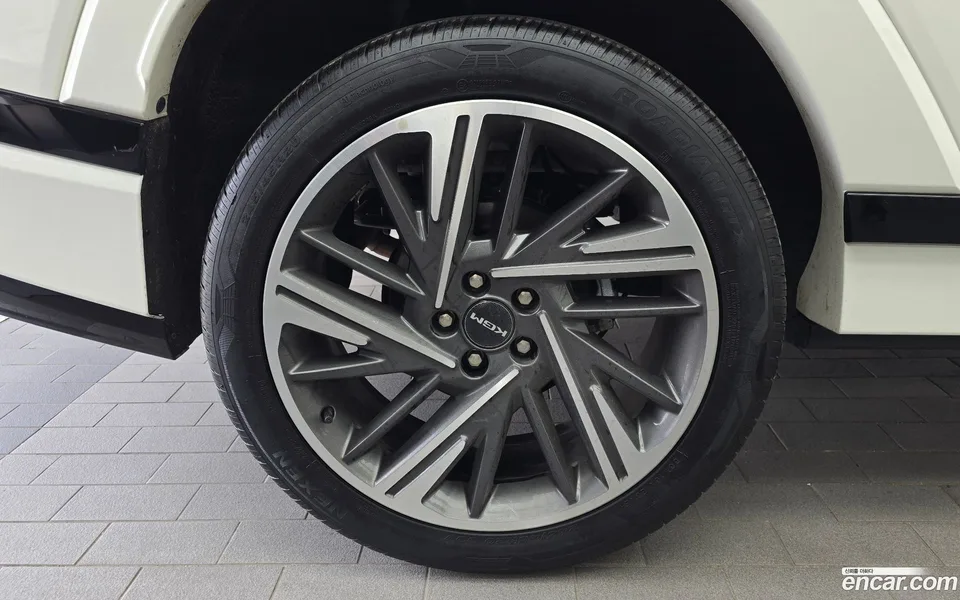KG Mobility Actyon HEV 1.5 2WD 2025 — thumbnail 5