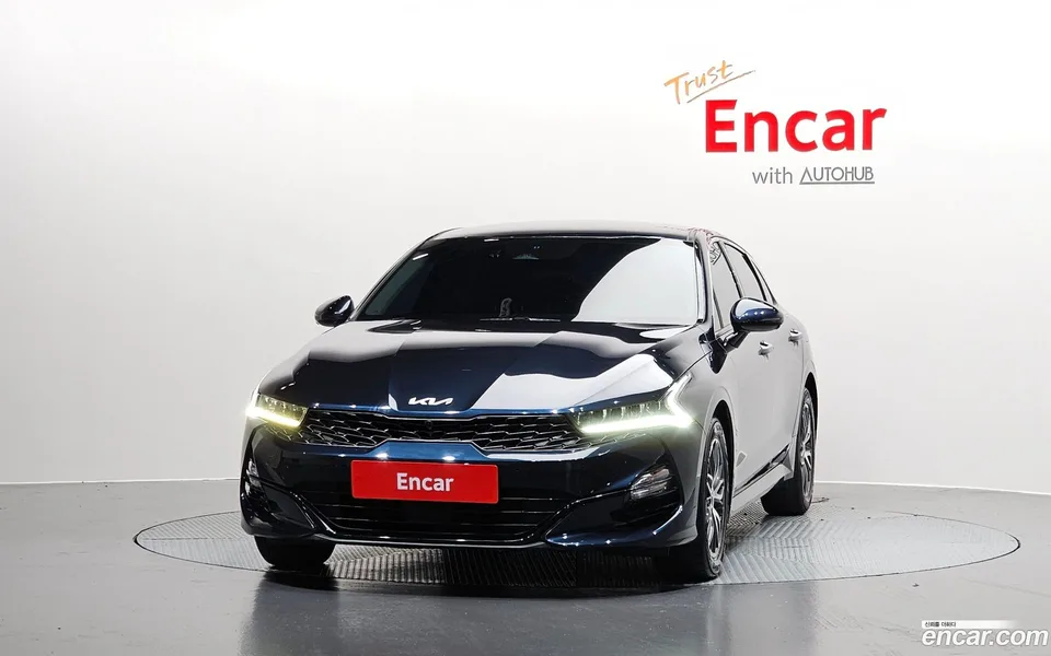 Kia K5 2.0 2023 — thumbnail 3