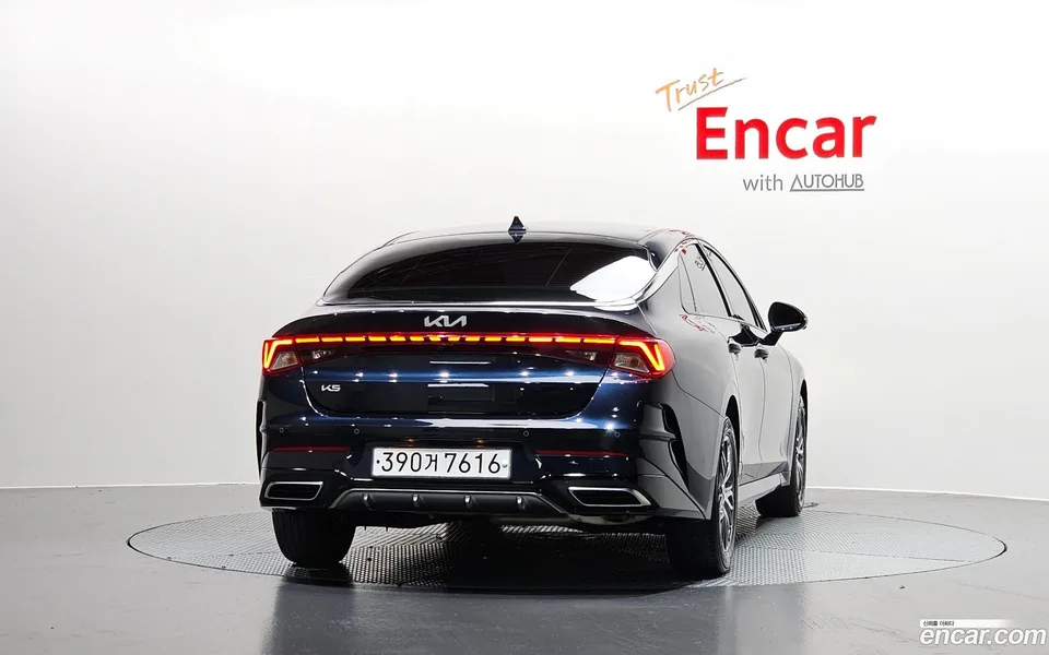 Kia K5 2.0 2023 — thumbnail 4
