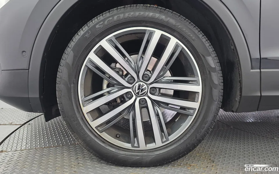 Volkswagen Tiguan 2.0 TDI 4 2022 — thumbnail 5