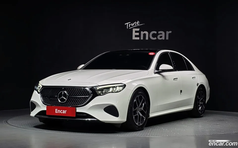 Mercedes-Benz E-Class E200 2024 — photo 1, buy with delivery to Moscow