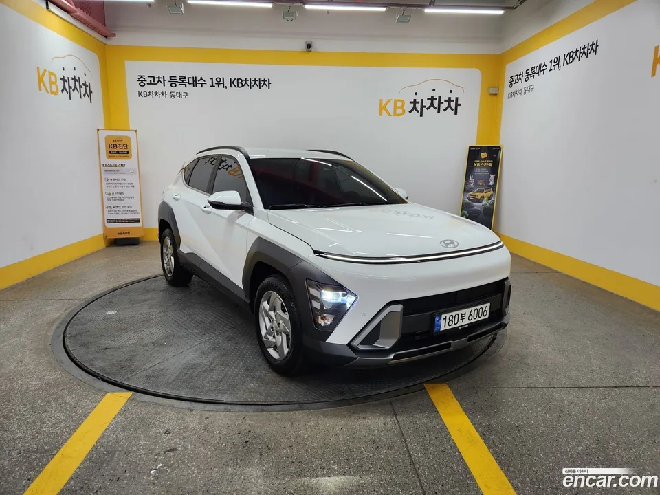 Hyundai Kona 1.6 2WD 2024 — photo 1, buy with delivery to Moscow