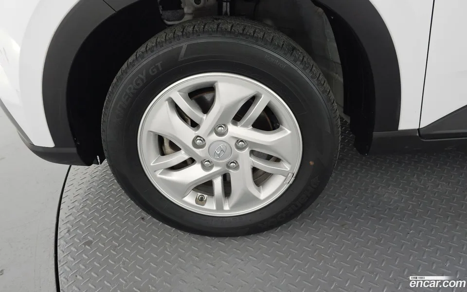 Hyundai Venue 1.6 2023 — миниатюра 5