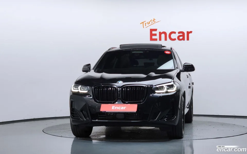 BMW X4 xDrive20i M 2023 — thumbnail 3