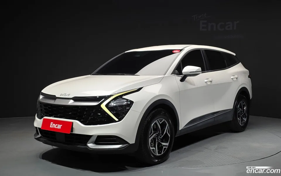 Kia Sportage 2.0 2WD 2024 — photo 1, buy with delivery to Moscow