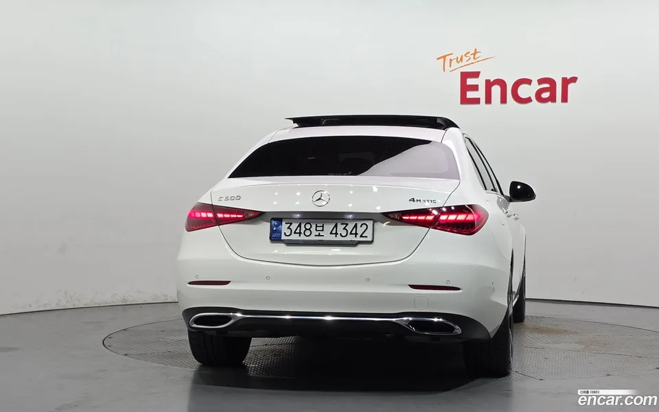 Mercedes-Benz C-Class C300 4MATIC 2023 — thumbnail 4