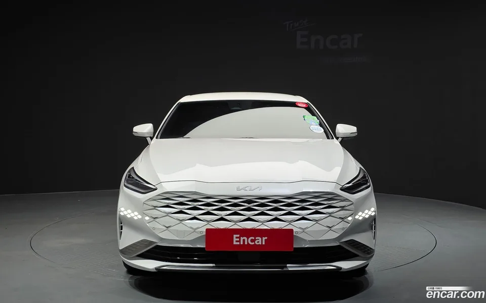 Kia K8 Hybrid 2023 — миниатюра 3