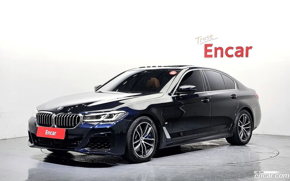 BMW 5 Series 520i M 2022 — photo 1, buy with delivery to Moscow
