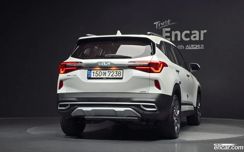 Kia Seltos 1.6 4WD 2022 — thumbnail 4