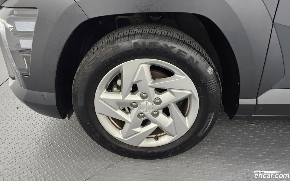 Hyundai Kona 1.6 2WD 2023 — thumbnail 5