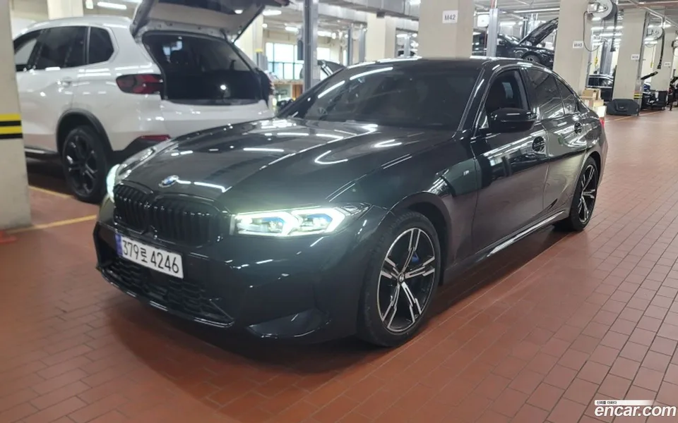 BMW 3 Series 2023