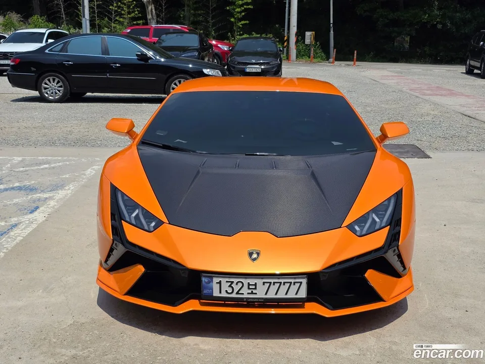 Lamborghini Huracan LP640-2 2023 — photo 1, buy with delivery to Moscow