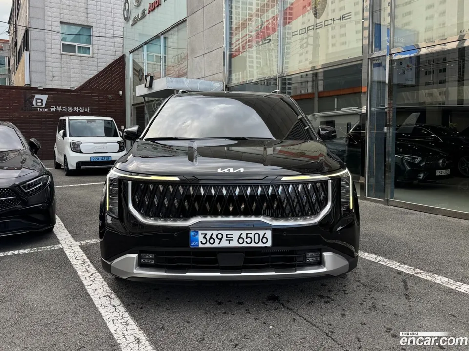 Kia Carnival 9 2025 — thumbnail 3