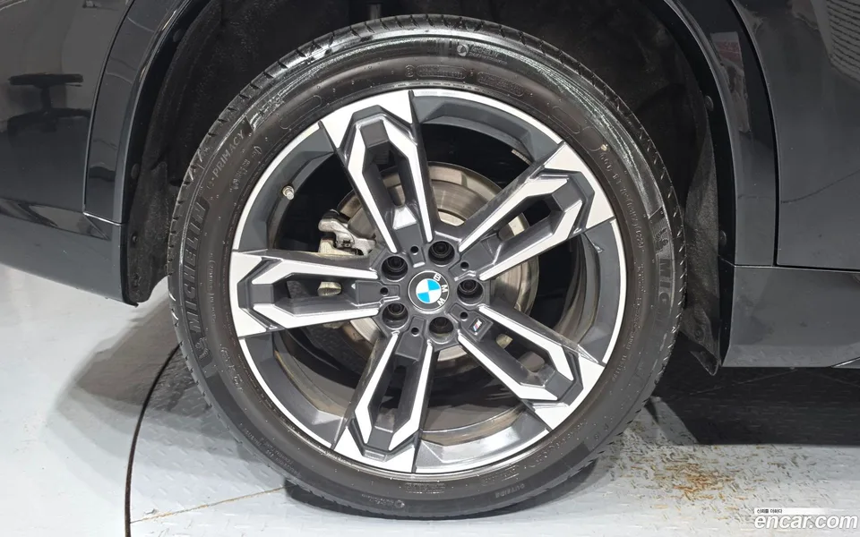 BMW X1 sDrive 18d M 2025 — thumbnail 2