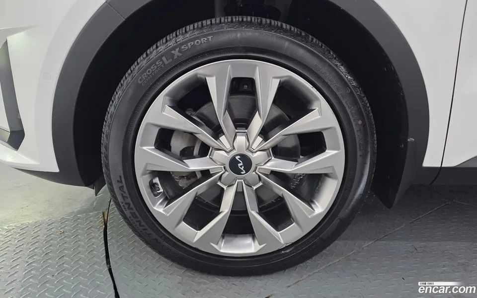 Kia Sorento 2.5T 4WD 2023 — thumbnail 2