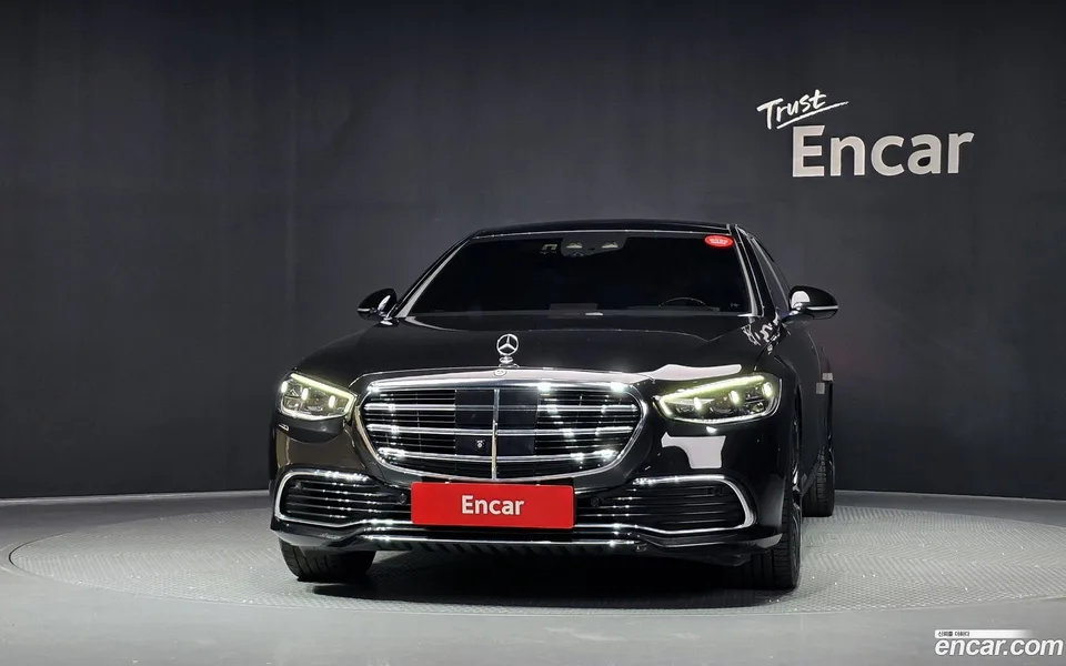 Mercedes-Benz S-Class S580L 4MATIC 2023 — thumbnail 3