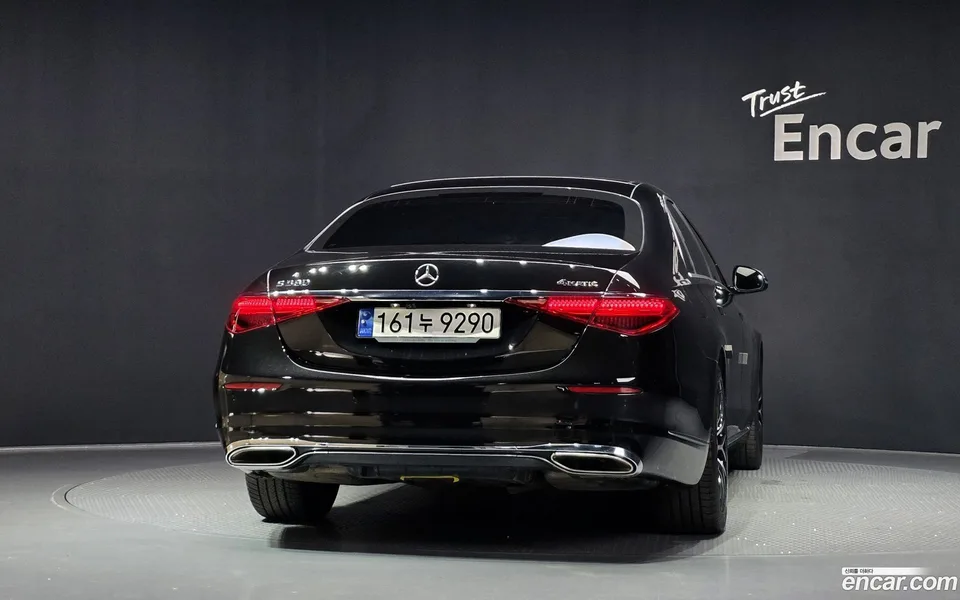 Mercedes-Benz S-Class S580L 4MATIC 2023 — thumbnail 4
