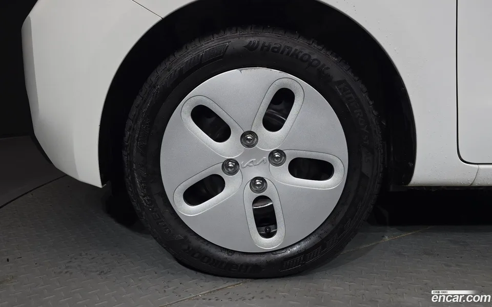 Kia Ray EV 2023 — thumbnail 5