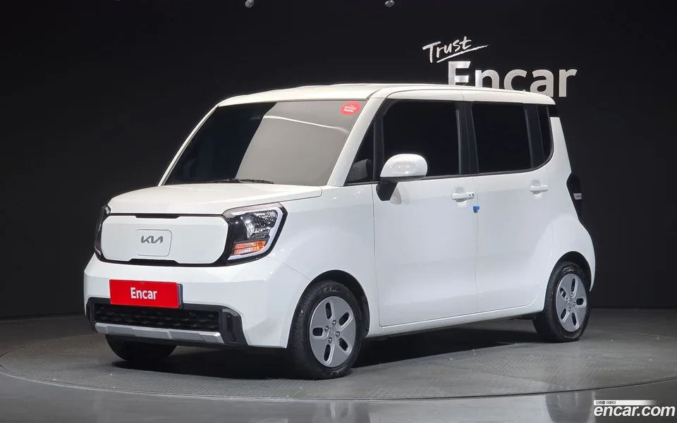 Kia Ray EV 2023 — photo 1, buy with delivery to Moscow