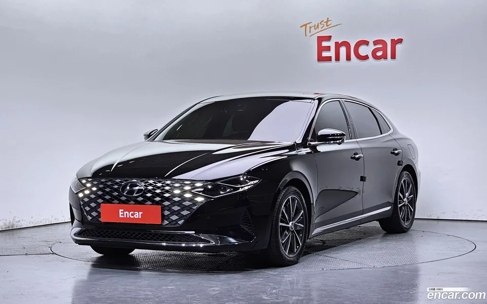 Hyundai Grandeur IG 2.5 2022 — photo 1, buy with delivery to Moscow