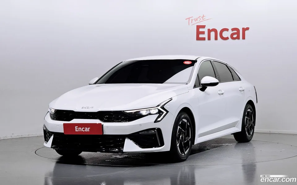Kia K5 2.0 2024 — photo 1, buy with delivery to Moscow