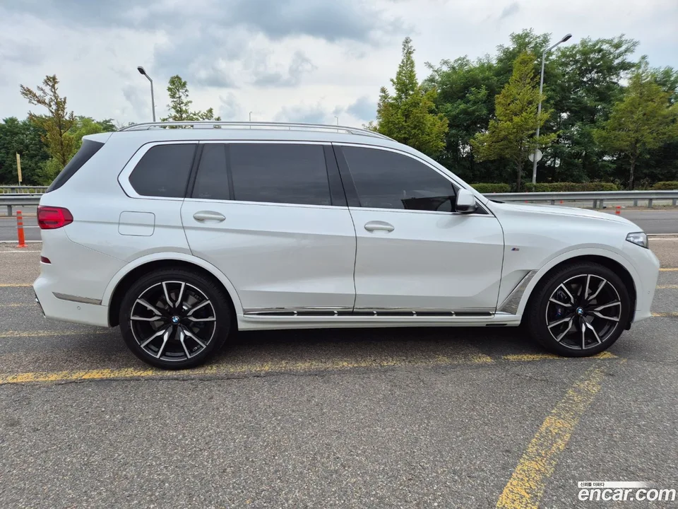 BMW X7 xDrive 40i M 6 2022 — thumbnail 5