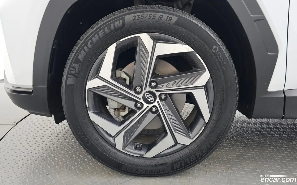 Hyundai Tucson 1.6 2WD 2022 — миниатюра 2