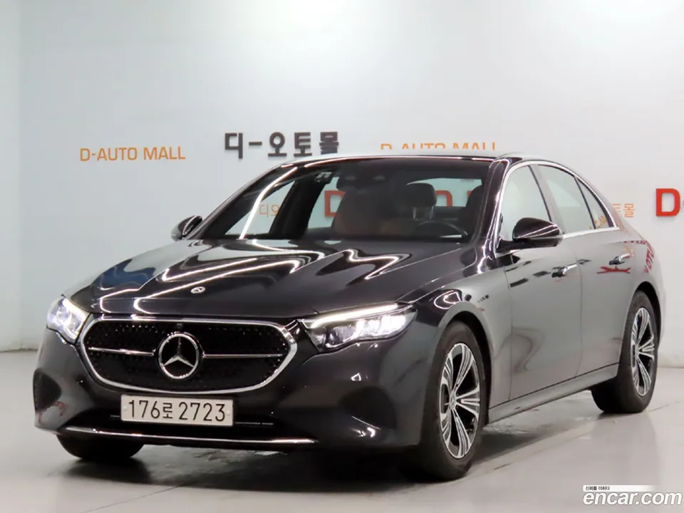 Mercedes-Benz E-Class E200 2025 — photo 1, buy with delivery to Moscow