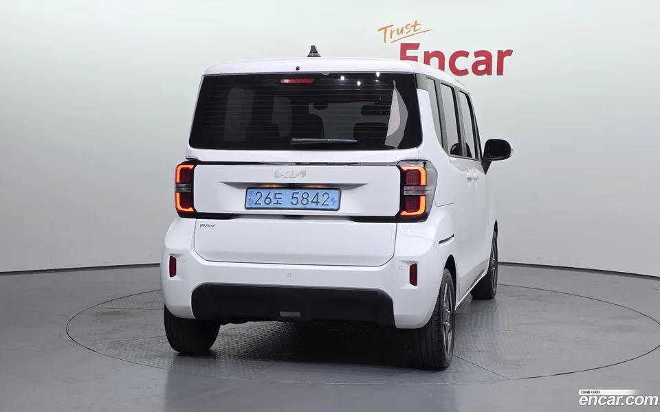 Kia Ray EV 2023 — thumbnail 4