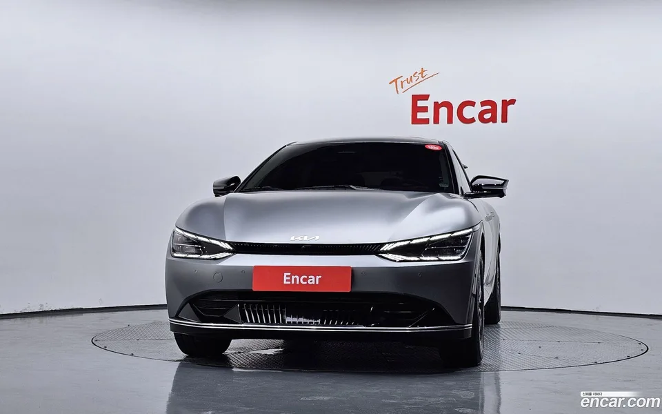 Kia EV6 2023 — thumbnail 3