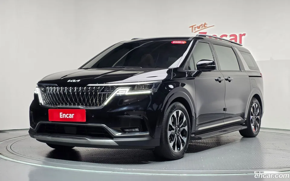 Kia Carnival 9 2023 — photo 1, buy with delivery to Moscow