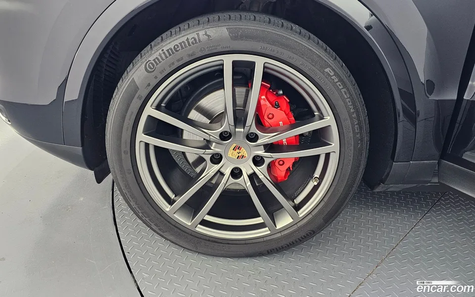 Porsche Cayenne 3.0 2022 — thumbnail 2