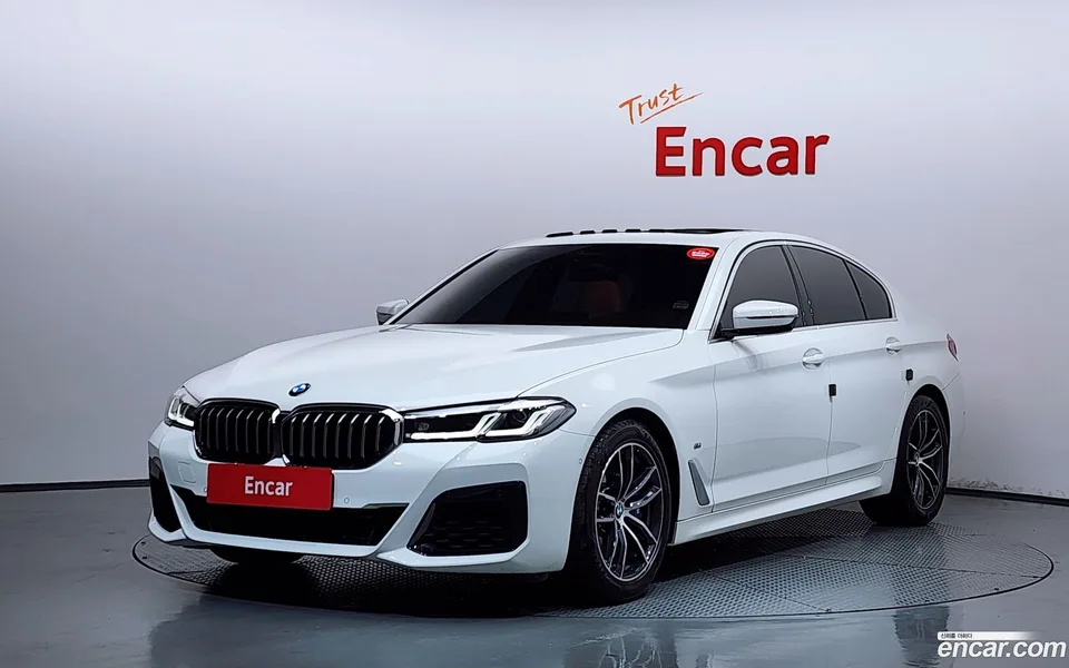 BMW 5 Series 520i M 2022 — photo 1, buy with delivery to Moscow