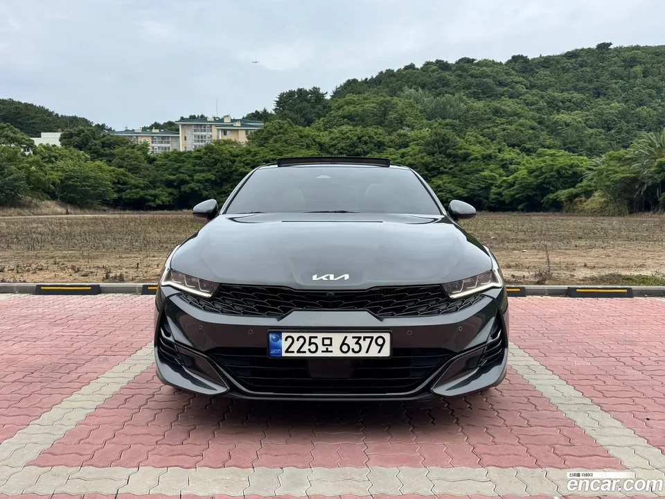 Kia K5 1.6 2023 — thumbnail 3