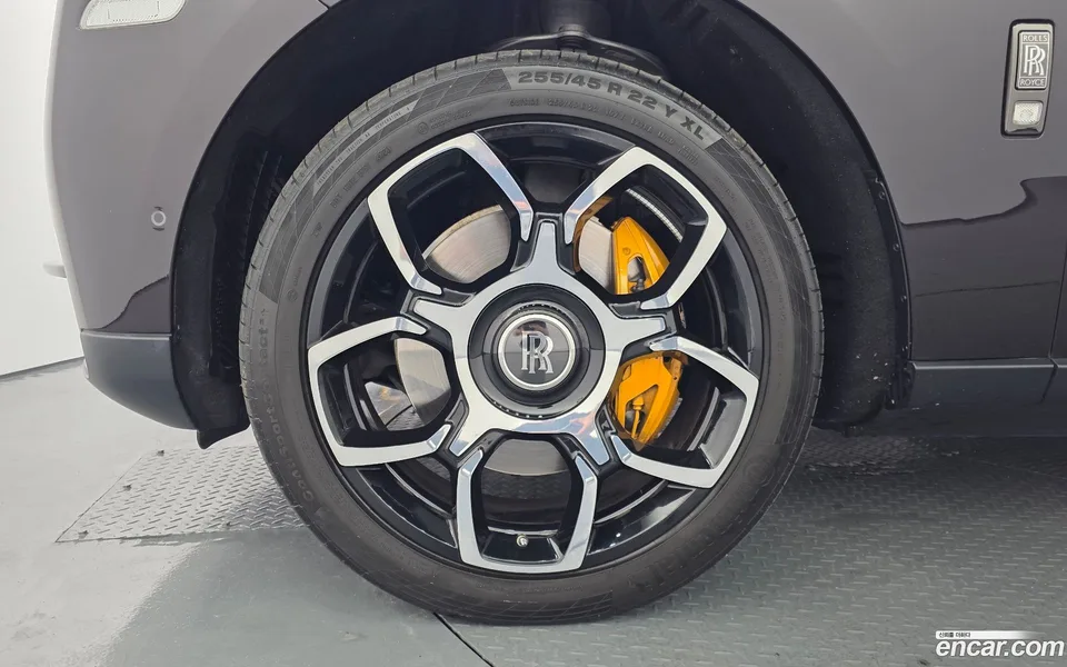 Rolls-Royce Cullinan 6.7 V12 2024 — thumbnail 2