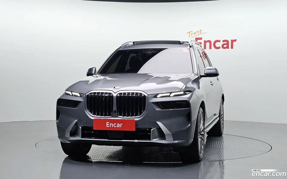 BMW X7 xDrive 40i 6 2022 — миниатюра 3