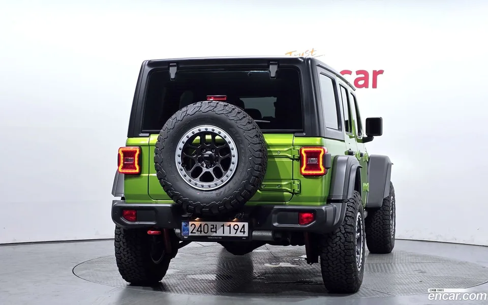 Jeep Wrangler 2.0 4 2025 — thumbnail 4