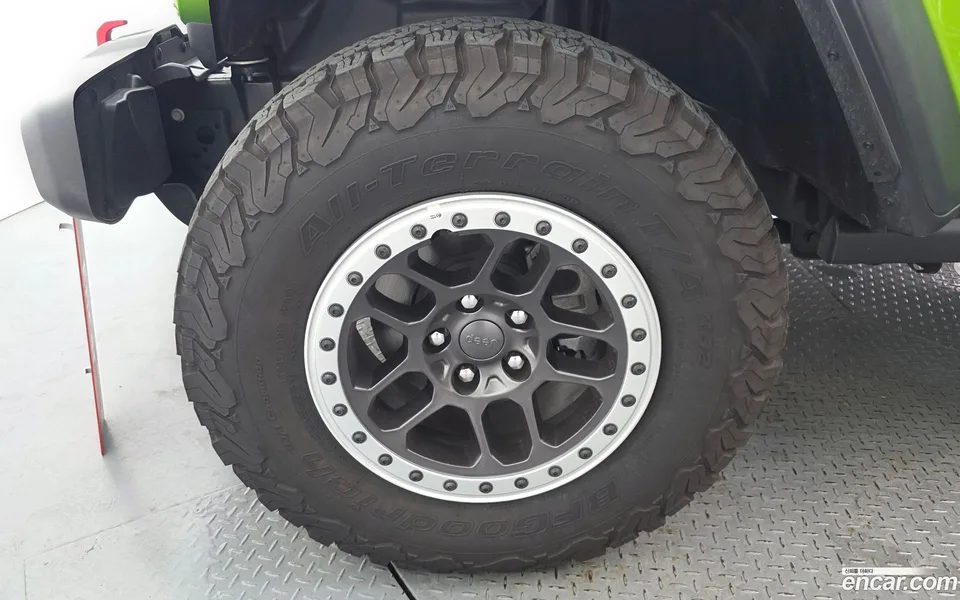 Jeep Wrangler 2.0 4 2025 — thumbnail 5
