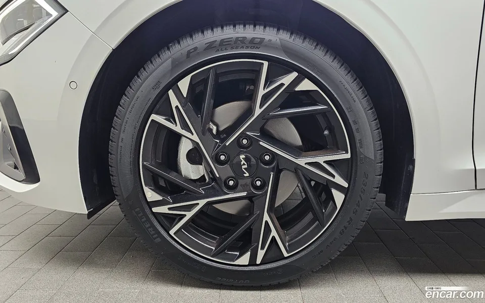 Kia K5 2.0 2025 — thumbnail 2