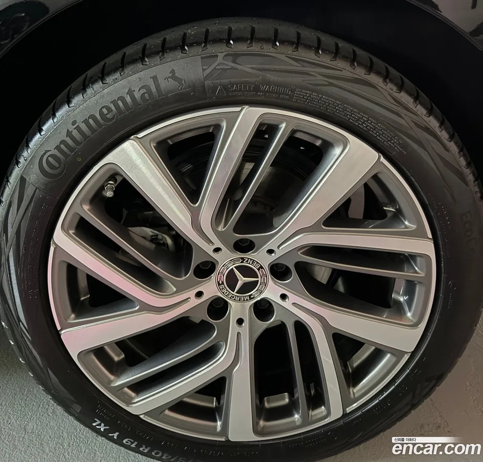 Mercedes-Benz E-Class E220d 4MATIC 2024 — thumbnail 5