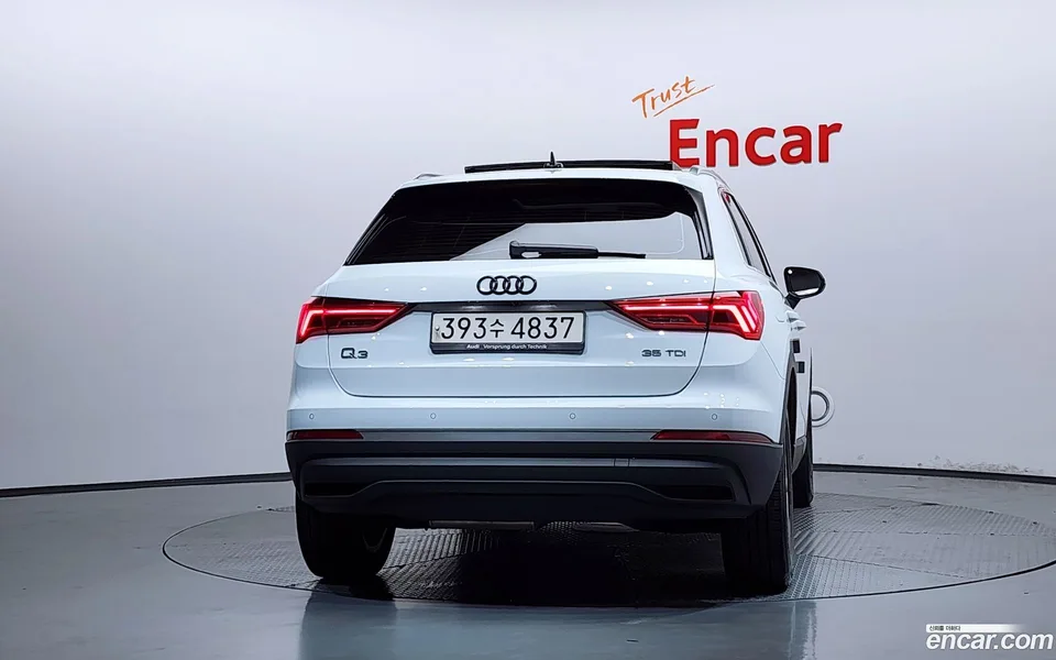 Audi Q3 35 TDI 2023 — thumbnail 4