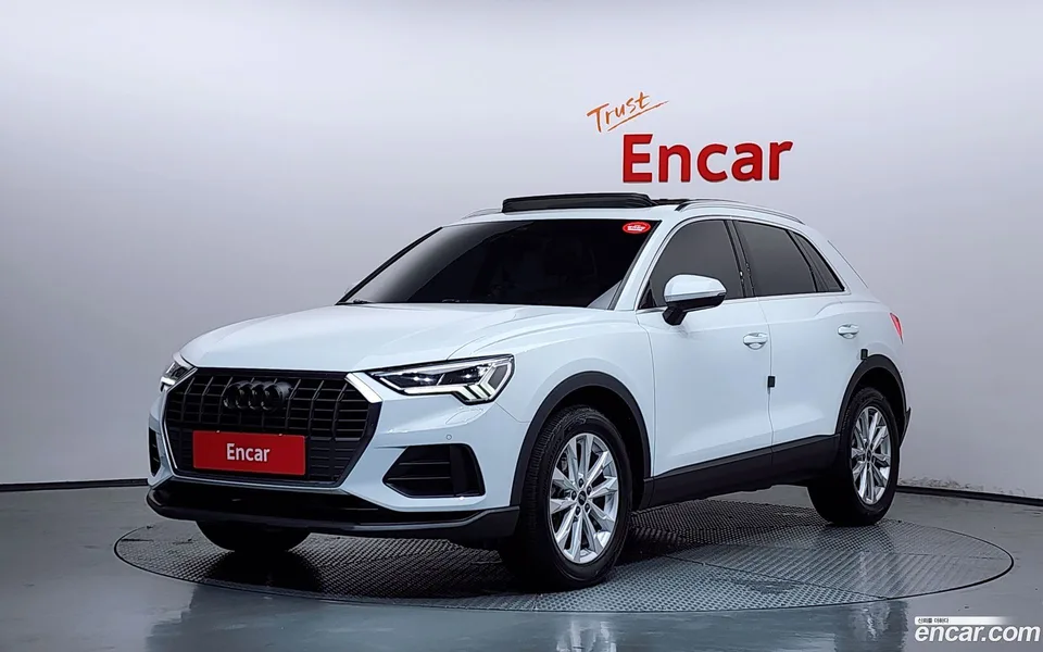 Audi Q3 35 TDI 2023 — photo 1, buy with delivery to Moscow
