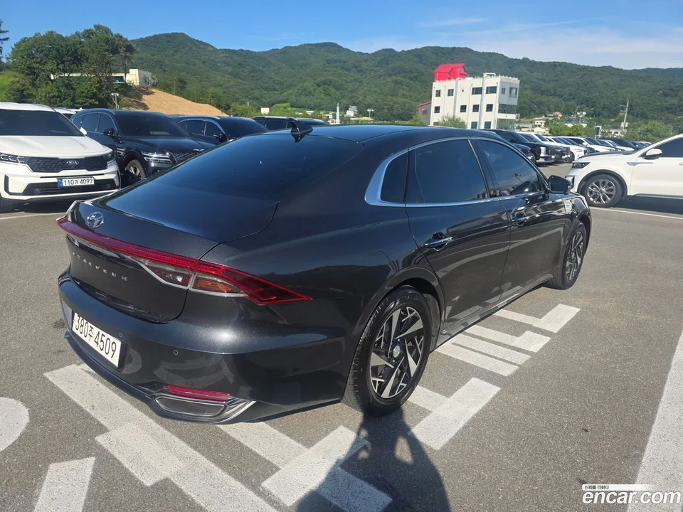 Hyundai Grandeur IG Hybrid 2022 — thumbnail 4