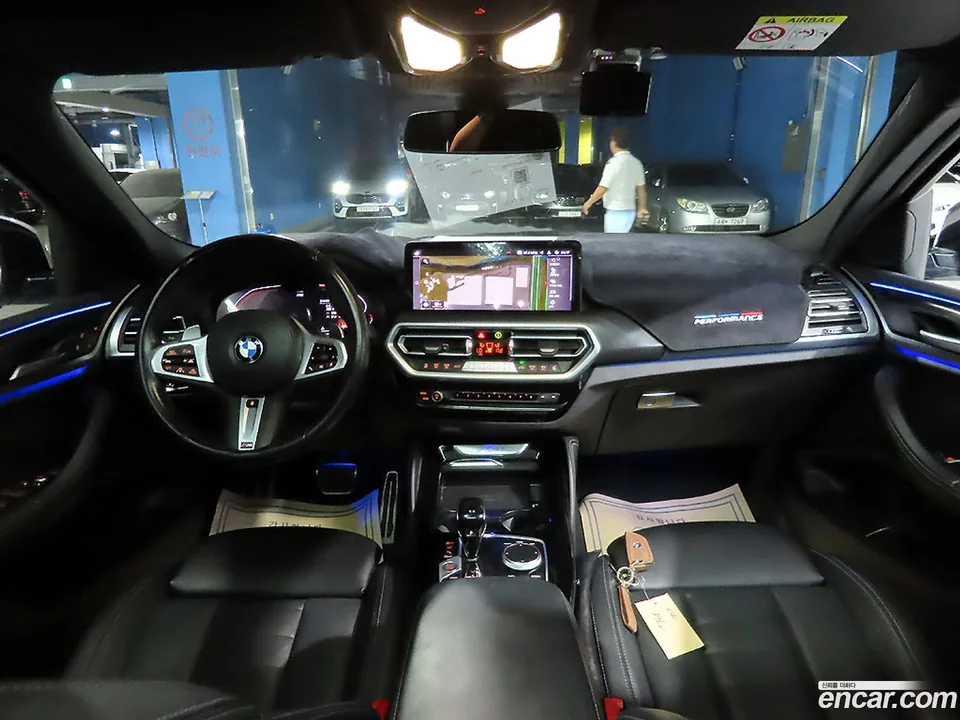 BMW X4 xDrive20i M 2023 — thumbnail 5