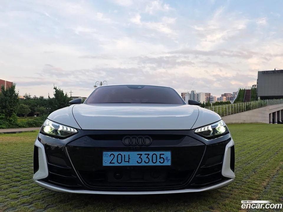 Audi e-tron GT GT 2022 — thumbnail 3