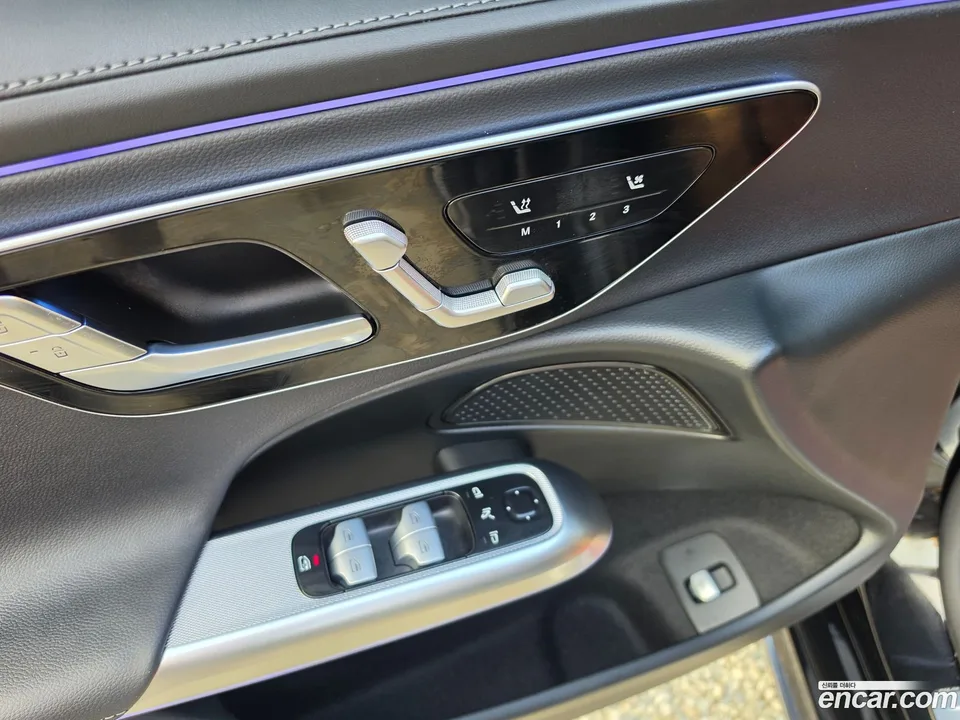 Mercedes-Benz E-Class E220d 4MATIC 2025 — thumbnail 5