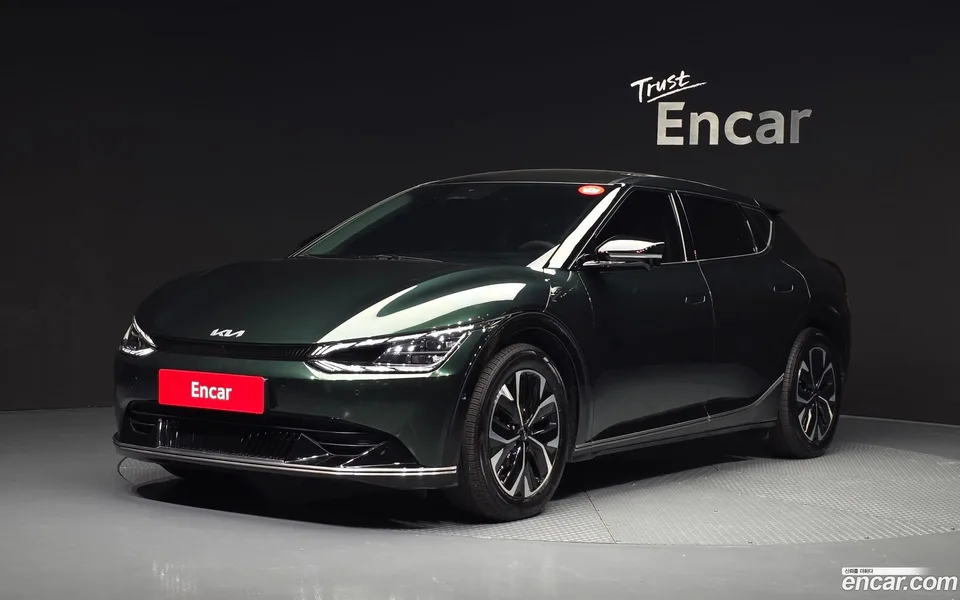 Kia EV6 4WD 2022 — photo 1, buy with delivery to Moscow