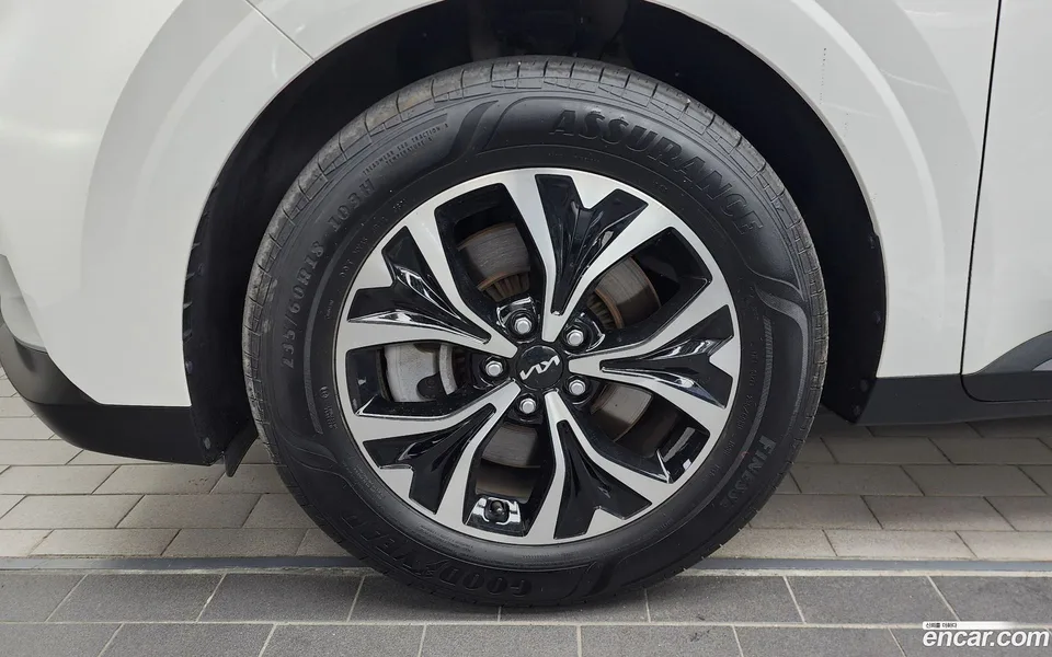 Kia Carnival 9 2022 — thumbnail 2