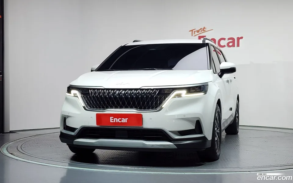 Kia Carnival 9 2022 — thumbnail 3