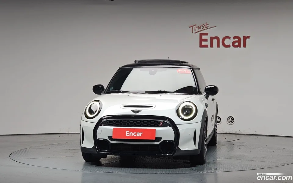 MINI Cooper S 2023 — миниатюра 3